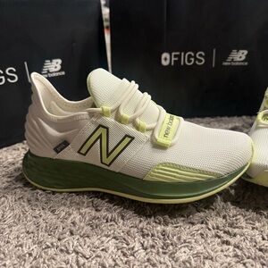 New Balance x FIGS ROAV  Color White / Green Women’s 6.5 Men’s 5